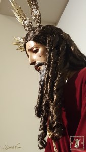 Perfil izquierdo del Cristo